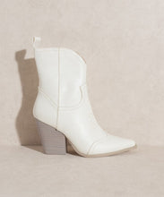 Load image into Gallery viewer, OASIS SOCIETY Ariella Western Short Boots - In Your Space Boutique
