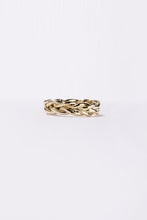 Load image into Gallery viewer, Chain ring gold - In Your Space Boutique
