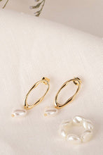 Load image into Gallery viewer, Pearl ring and heart shape pearl earring set - In Your Space Boutique
